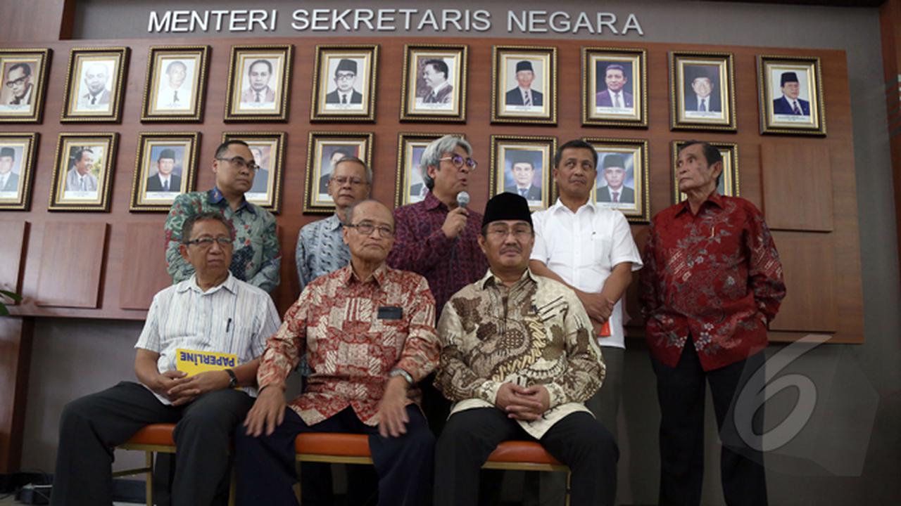 Tim 9 Gelar Konferensi Pers Usai Bertemu Jokowi