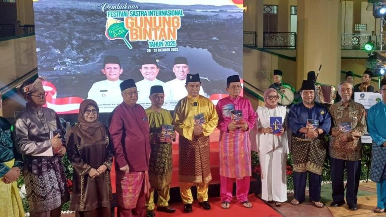 Fakta Unik Gunung Bintan, Saksi Bisu Diplomasi Budaya di Festival Sastra Internasional 2025