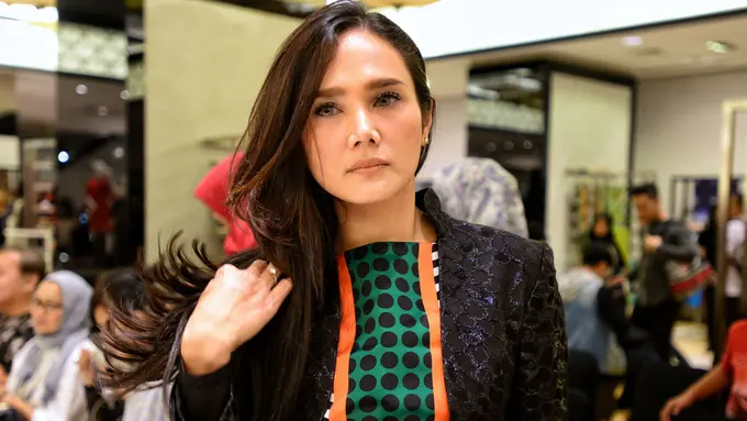 [Bintang] Transformasi Musik Mulan Jameela yang Penuh Puji dan Caci