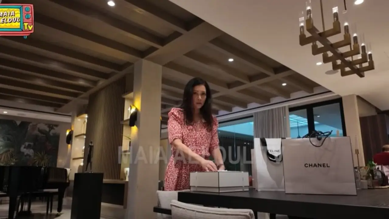 Maia Estianty Ungkap Seserahan Mewah Al Ghazali untuk Alyssa Daguise: Perhiasan Chanel sampai Lingerie Victoriaa’s Secret