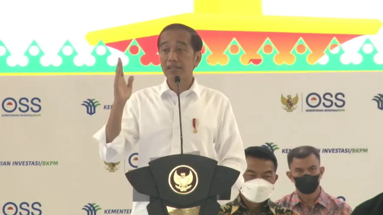 Presiden Joko Widodo (Jokowi) dalam kegiatan Pemberian Nomor Induk Berusaha (NIB) Pelaku Usaha Mikro dan Kecil (UMK) Perseorangan, di Jakarta, Rabu (13/7/2022).