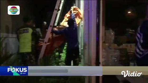 Fokus Pagi : Bus Terguling di Tol Cipali Subang Akibat Sopir Gunakan Gawai, Penumpang Terluka