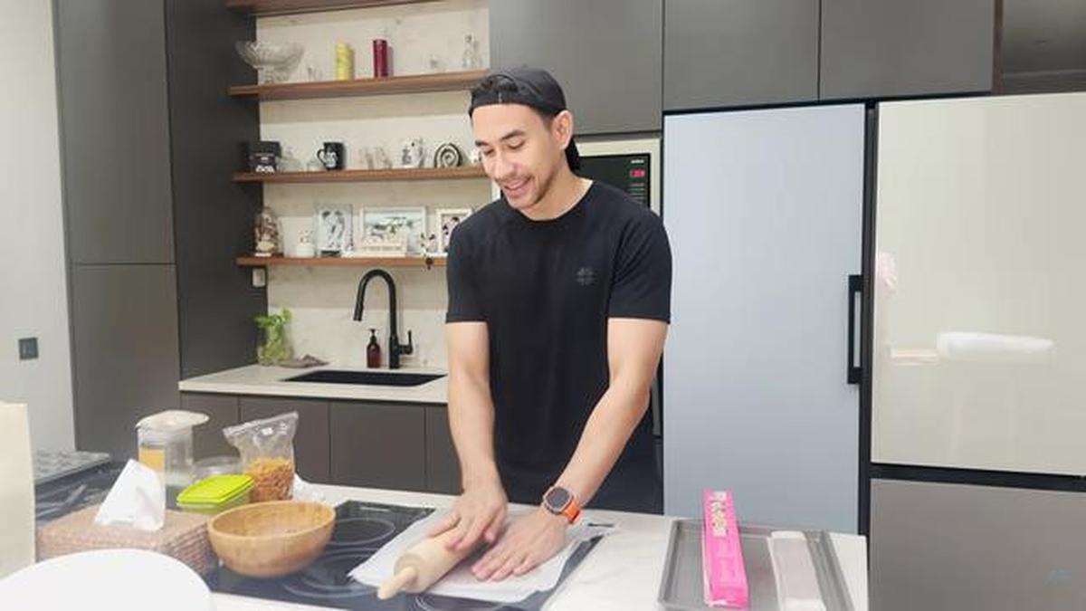 7 Potret Dapur Rumah Donna Agnesia dan Darius, Simpel tapi Elegan dan Nyaman