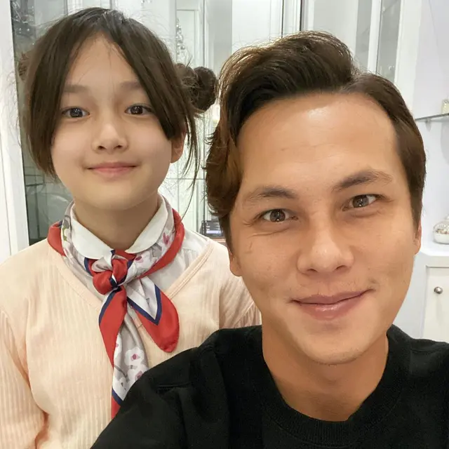 6 Potret Andhika Pratama Bareng Putrinya Elea, Foto Masa Kecilnya Disebut Mirip