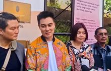 Ditemani 3 Kakaknya, Baim Wong Pede Hadiri Sidang Putusan Cerai dengan Paula Verhoeven