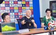 Pelatih Persebaya Pertanyakan Keputusan Wasit Kontroversial dalam Laga Kontra Madura United