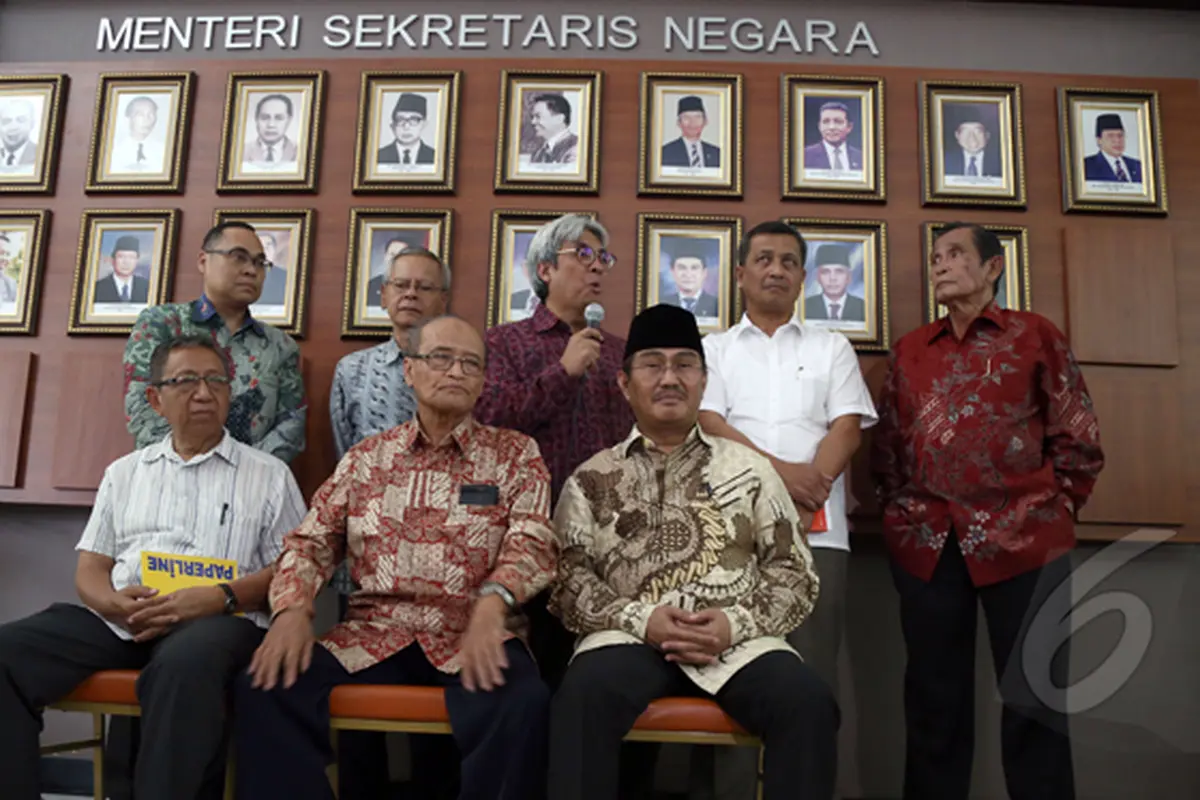 Tim 9 Gelar Konferensi Pers Usai Bertemu Jokowi
