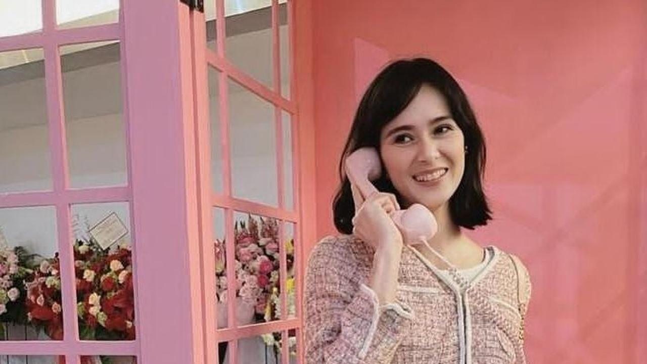 Potret Renata Kusmanto Usia 41 Tahun Terlihat 20 Tahun, Cantiknya Awet Disebut 'Vampire' di Dunia Nyata