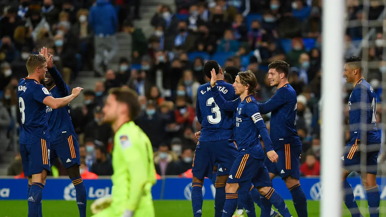 Selebrasi para pemain Real Madrid hajar Sociedad