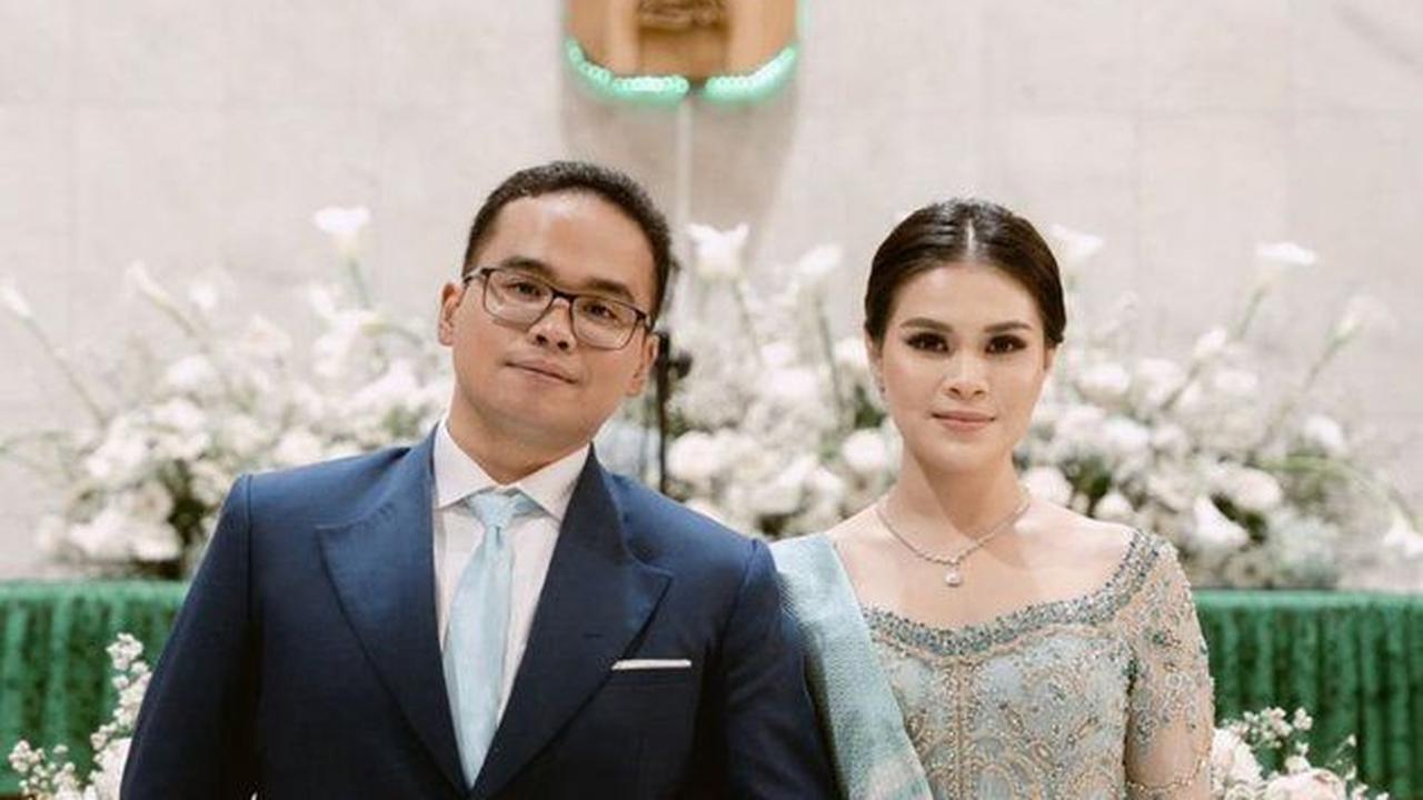 Jelang Menikah Dalam Adat Batak Kristen, 10 Foto Prosesi Martumpol Chen Giovani dan Fritz Hutapea