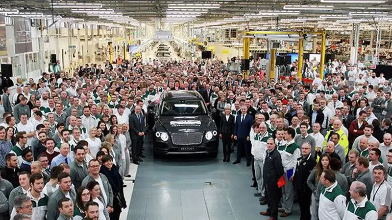 Edisi Perdana Bentley Bentayga Rilis, Punya Ratu Inggris?