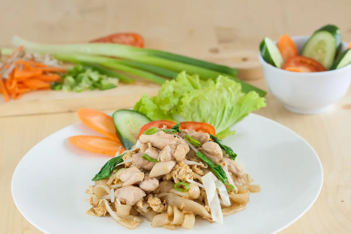 kwetiau ayam