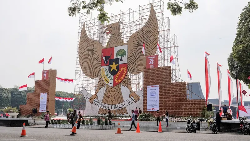 Replika Garuda Pancasila Setinggi 17 Meter