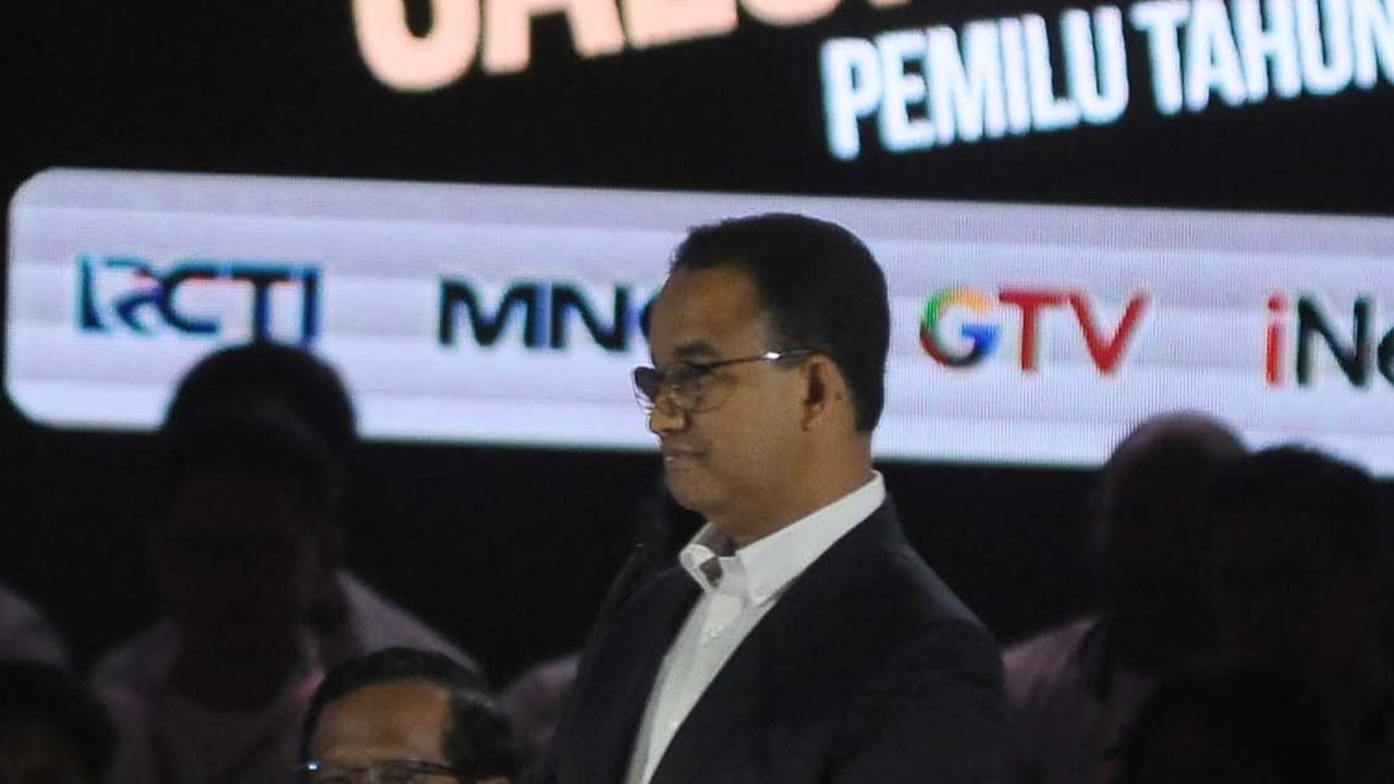 Mereka saling menyinggung. Terutama Anies, ia mengatakan soal kebobolan data di kementerian pertahanan. <br>