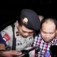 Bupati Banyuasin Yan Anton Ferdian ditangkap KPK usai syukuran naik haji.