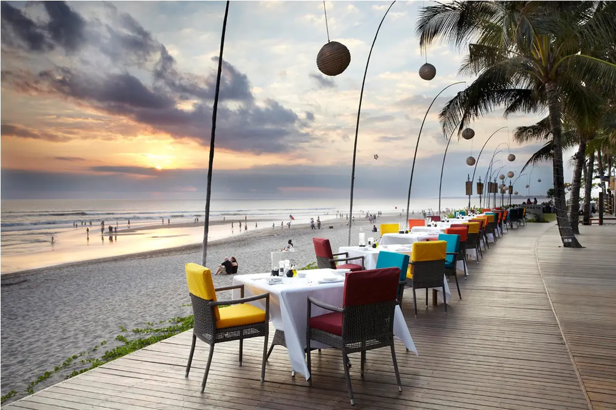5 Restoran Unik Dunia yang Malah Bikin Kamu Ogah Makan!