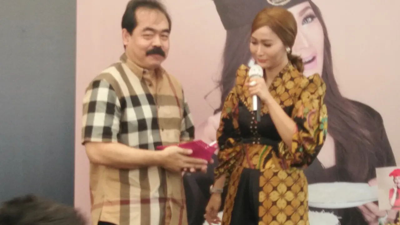 [Bintang] Inul Daratista