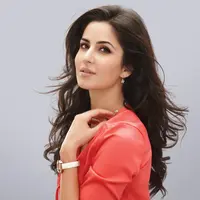 Katrina Kaif (via gratenews.com)