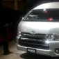 Salah satu mobil yang menjadi andalan para sopir travel dalam melakukan perjalanan jauh adalah Toyota Hiace.