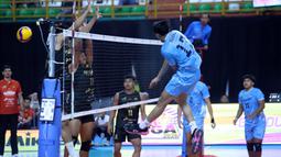 Jakarta Garuda Jaya menang atas Jakarta Bhayangkara Presisi melalui pertarungan sengit dalam laga yang berlangsung di GOR Sabilulungan Jalak Harupat, Kabupaten Bandung, Sabtu (24/1/2026) malam. (Dok. PBVSI)