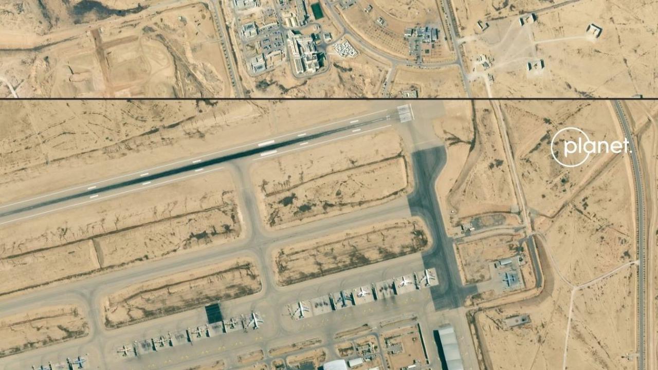 Sementara, surat kabar Maariv melaporkan pada Kamis (3/10) bahwa hanggar pesawat di pangkalan Nevatim dihantam keras oleh rudal balistik Iran selama operasi 'Janji Setia 2'.&nbsp;Foto: Planet Labs PBC/AFP<br>
