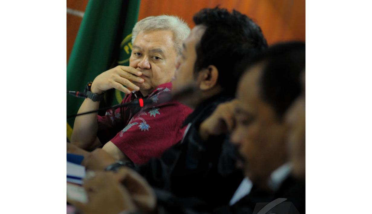 Tito mengatakan, saat pengambilan sampel suara, kliennya hanya diminta membaca 20 kalimat pendek. Tetapi di dalam berkas menjadi 25 kalimat panjang dan berbeda, Pengadilan Tipikor, Rabu (21/05/2014) (Liputan6.com/Faisal R Syam).