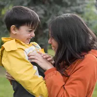 Sahabat Fimela, yuk simak kebiasaan sederhana orangtua ini dapat membuat anak merasa dicintai. [Dok/freepik.com]