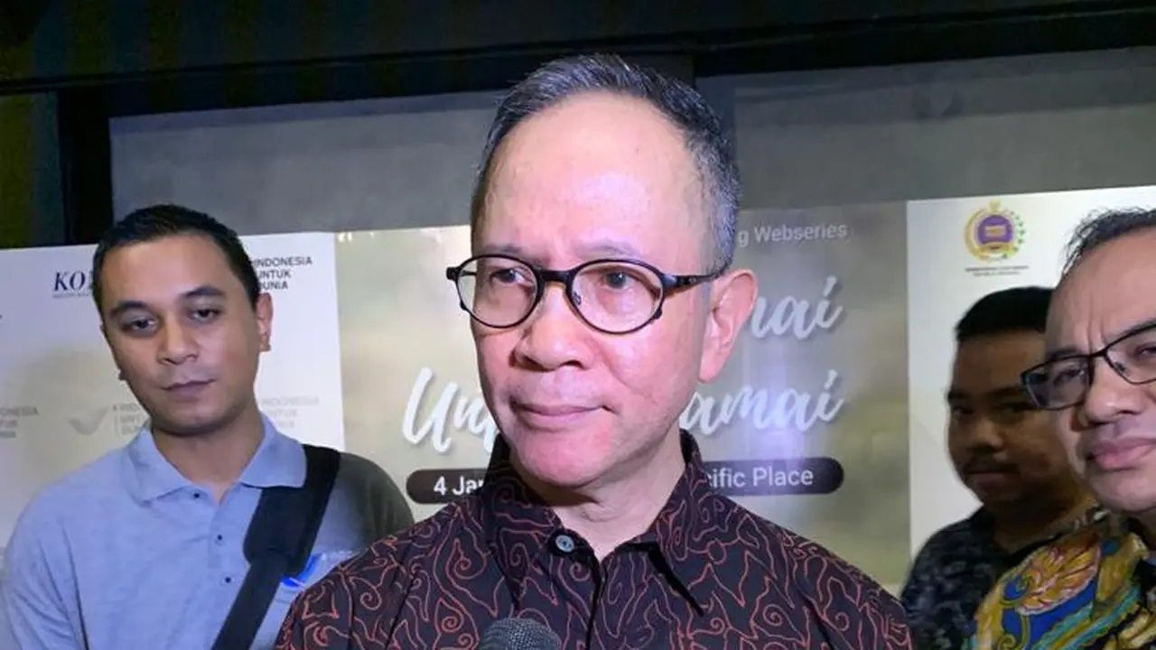 Mahendra Siregar, Wakil Menteri Luar Negeri Republik Indonesia.