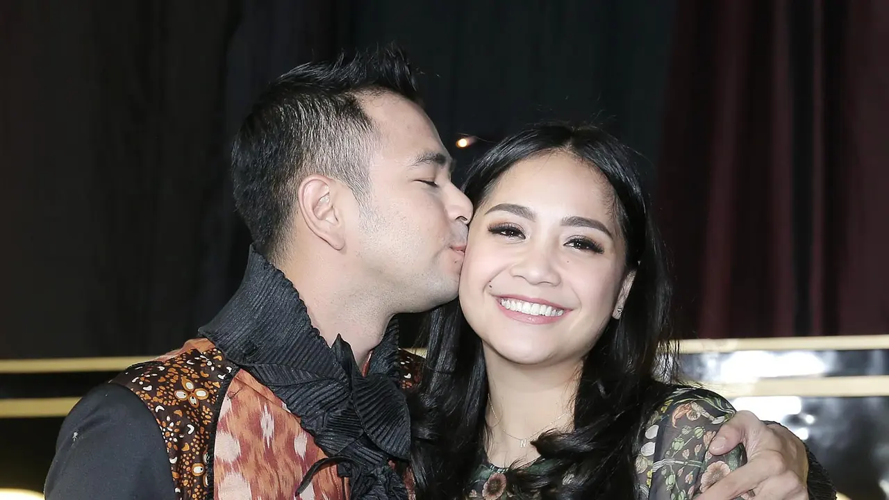 [Bintang] Raffi Ahmad dan Nagita Slavina