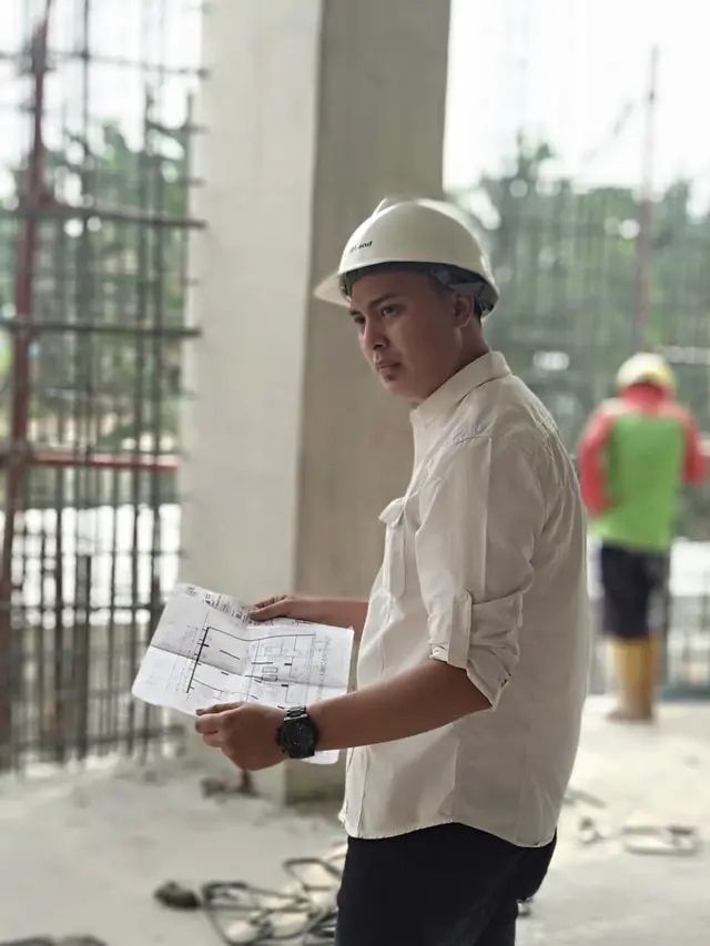 Potret diri seorang Rindra Pramadyo, sumber Instagram: @rindra_pramadyo