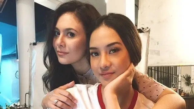 Akting Jadi Ibu dan Anak, Ini 6 Potret Anya Geraldine dan Wulan Guritno