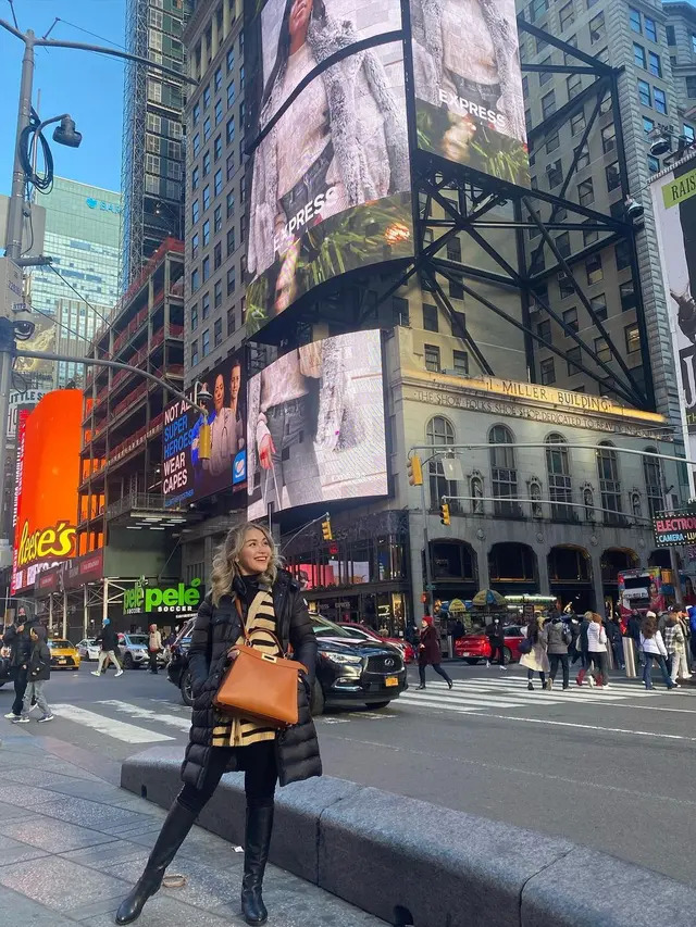 7 Momen Liburan Ayu Ting Ting Ke Amerika, Tampil Gaya di New York