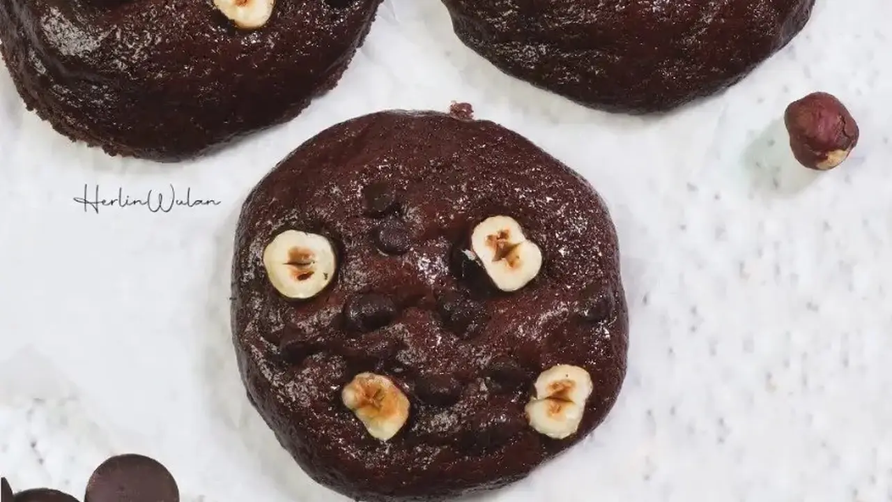 Almond Chocolate Cookie