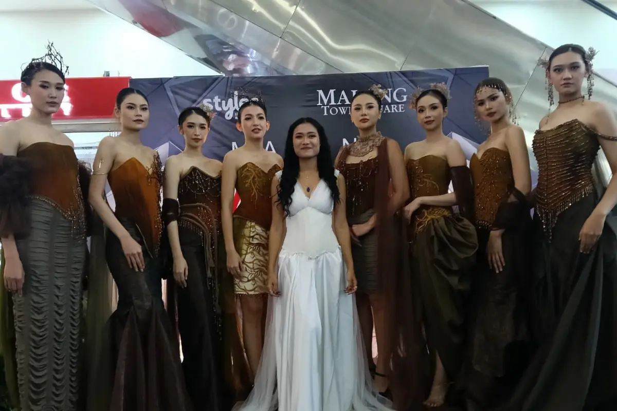 (Foto: Dok. Koleksi Pribadi Migi Rihasalay)