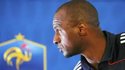 Kapten Timnas Prancis, Patrick Vieira dalam konferensi pers pada 4 Juni 2009 di Stadion Gerland, Lyon, jelang partai persahabatan menghadapi Turki. Prancis bersiap untuk laga kualifikasi PD 2010 kontra Kep. Faroe pada 19 August 2009. AFP PHOTO/FRANCK FIFE