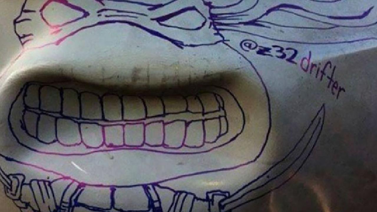 Bodi mobil penyok (boredpanda.com)