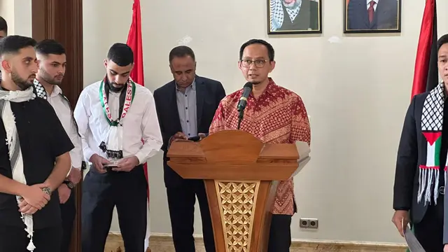 Konselor Kementerian Luar Negeri Urusan Timur Tengah Rizal Al Huda dalam  peringatan 76 tahun Al-Nakba di Kedutaan Besar Palestina, Jakarta, Rabu (15/5/2024). (Liputan6/Benedikta Miranti)