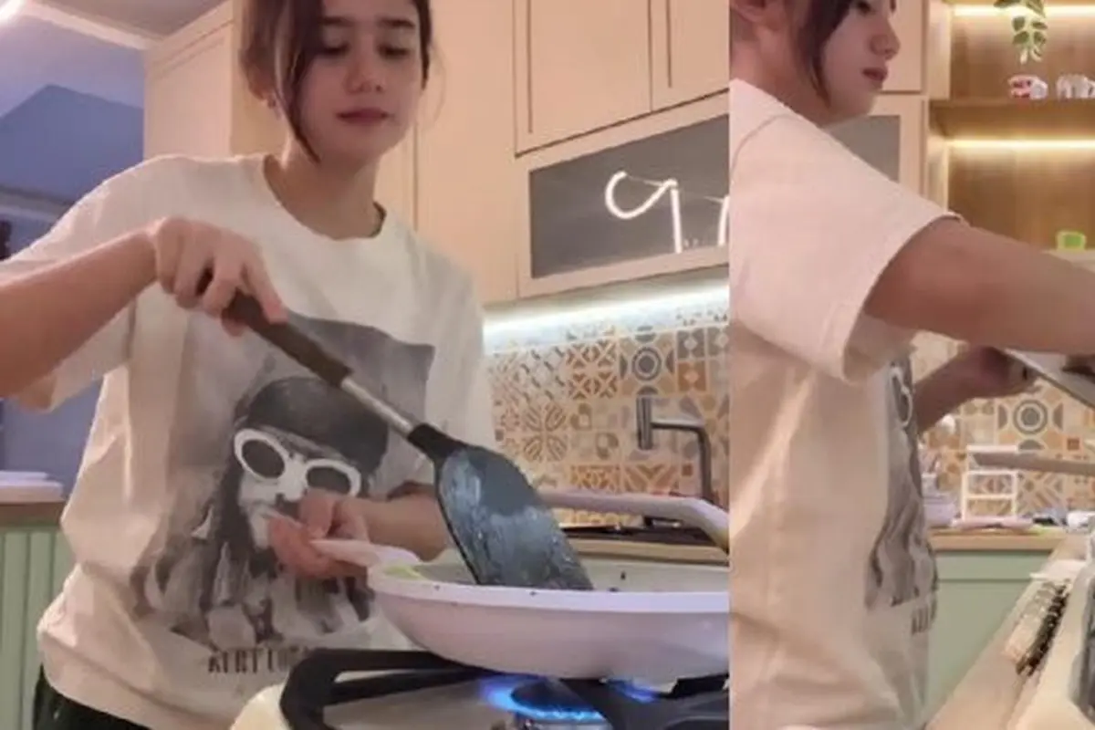 Momen Tissa Biani Masak Rawon Sesuai Request Dul Jaelani (credit: instagram/tissabiani)