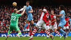 Ruben Dias bisa dibilang menjadi salah satu bek tengah terbaik di Liga Inggris dalam beberapa tahun terakhir. Lewat penampilannya yang solid, ia mampu membawa Man City konsisten di puncak klasemen musim ini. Selain itu, Dias juga telah menyumbang dua gol dan tiga assist. (AFP/Adrian Dennis)