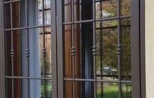 Desain Pintu Teralis Minimalis yang Elegan untuk Keamanan Rumah