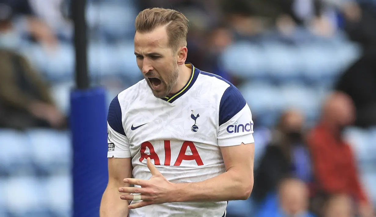 Liga Inggris musim 2021/2022 tinggal hitungan hari resmi bergulir. Di samping persaingan perebutan trofi Premier League, menarik juga untuk dinantikan siapa yang akan menjadi top skor satu musim ke depan. Harry Kane masih dijagokan untuk back to back. Yang lain? (Foto: AFP/Pool/Mike Egerton)