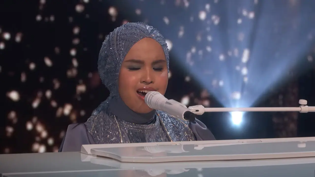 Putri Ariani Bawakan Lagu Elton Jhon di Final America’s Got Talent, Simon Cowell: Kamu Adalah Berlian Langka