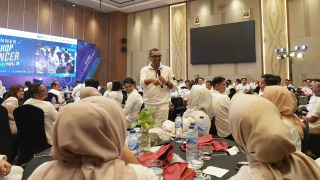 Erick Thohir Minta Karyawan BUMN Manfaatkan Teknologi Komunikasi Berbasis AI