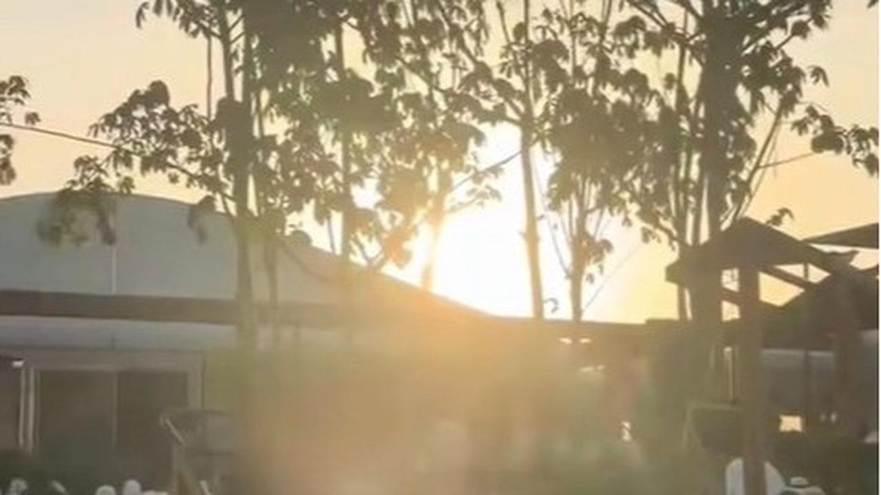 Potret Haru Ivan Gunawan Jalani Wukuf, Bagikan Momen Bersejarah hingga Sunset di Arafah