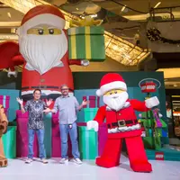Sambut dan turut menyemarakkan liburan akhir tahun, The LEGO Group berkerjasama dengan Lippo Mall Kemang turut menghadirkan arena permainan bertajuk natal bernama The LEGO Santa & Superpower Christmas Cove. (Foto: Press Release Magnifique Indonesia untuk LEGO)