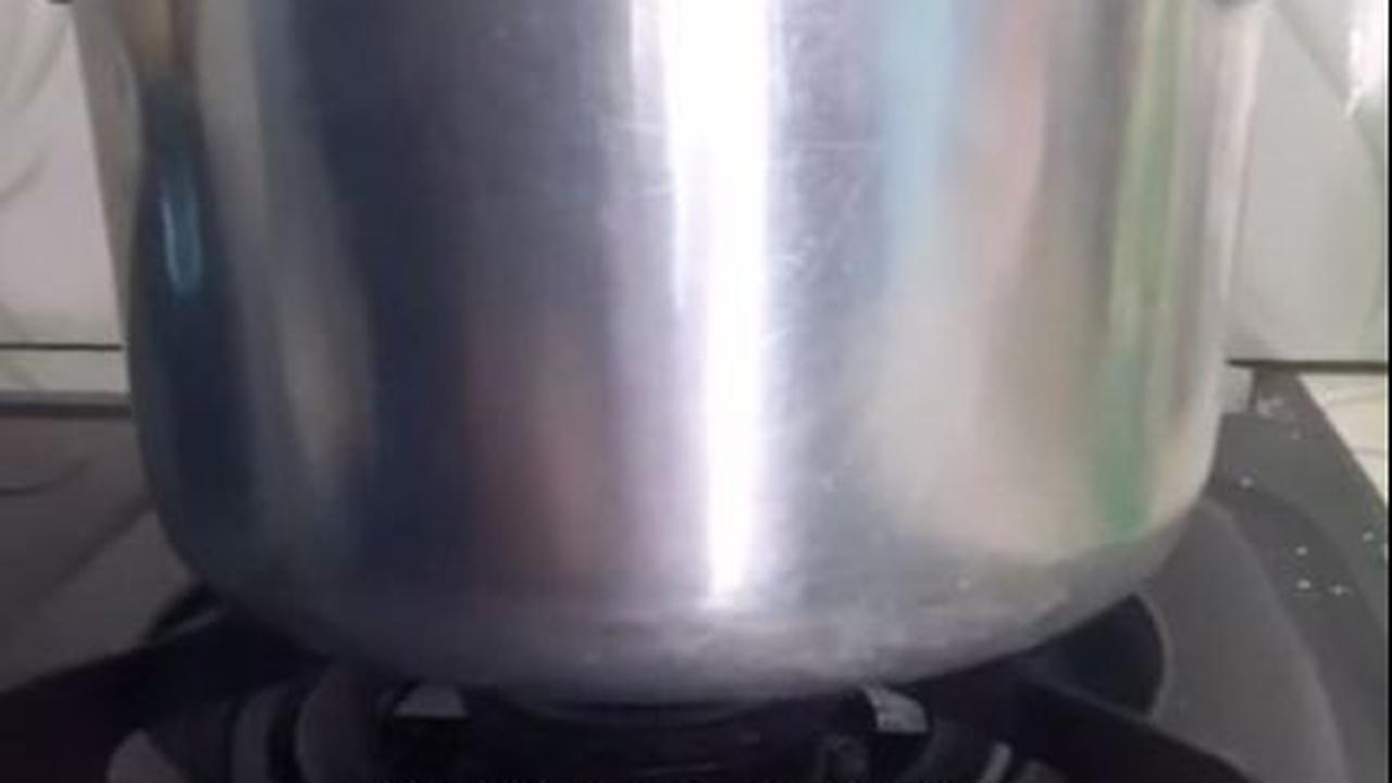 Diamkan Selama Setengah Jam