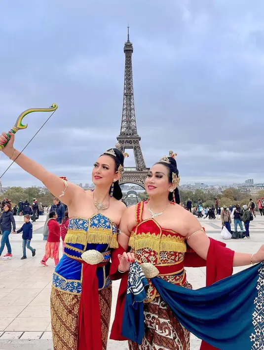 Tidak hanya sekedar mengikuti lomba dan festival kesenian internasional ‘Les Étoiles de Paris 2023’, tapi juga menabarkan virus cinta budaya Jawa ke Eropa. [Instagram/irawbw]