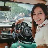 Simak momen kebahagiaan Maia Estianty usai menikah dengan Irwan Mussry. (instagram/maiaestianty)