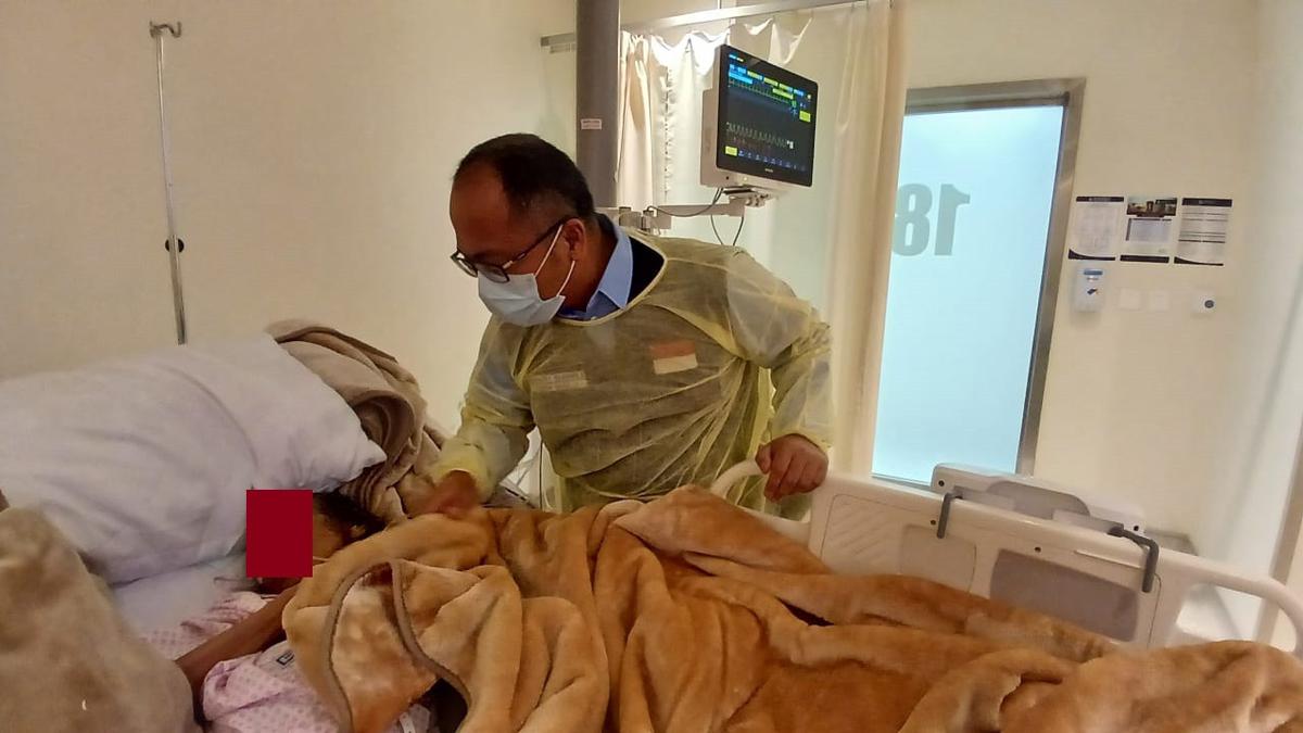 Tim Kesehatan Haji Beri Dukungan Fisik dan Psikologis untuk Jamaah yang Dirawat di RS Arab Saudi