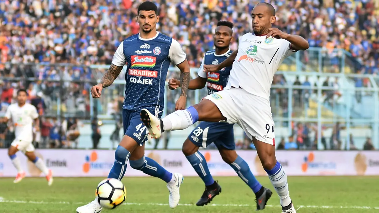 Persela Lamongan, Loris Arnaud